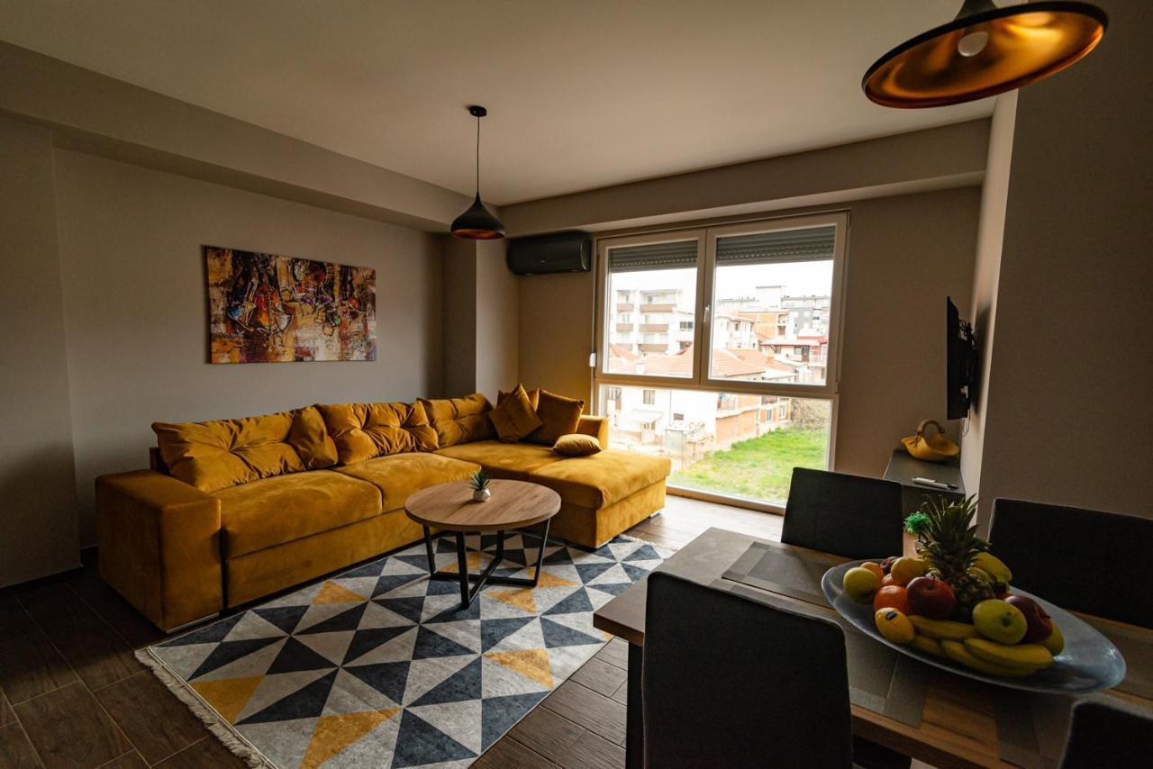 E&S Luxury Suite Apartments أوهغيد المظهر الخارجي الصورة