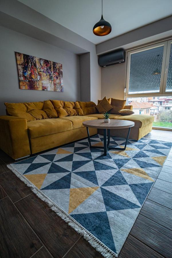 E&S Luxury Suite Apartments أوهغيد المظهر الخارجي الصورة
